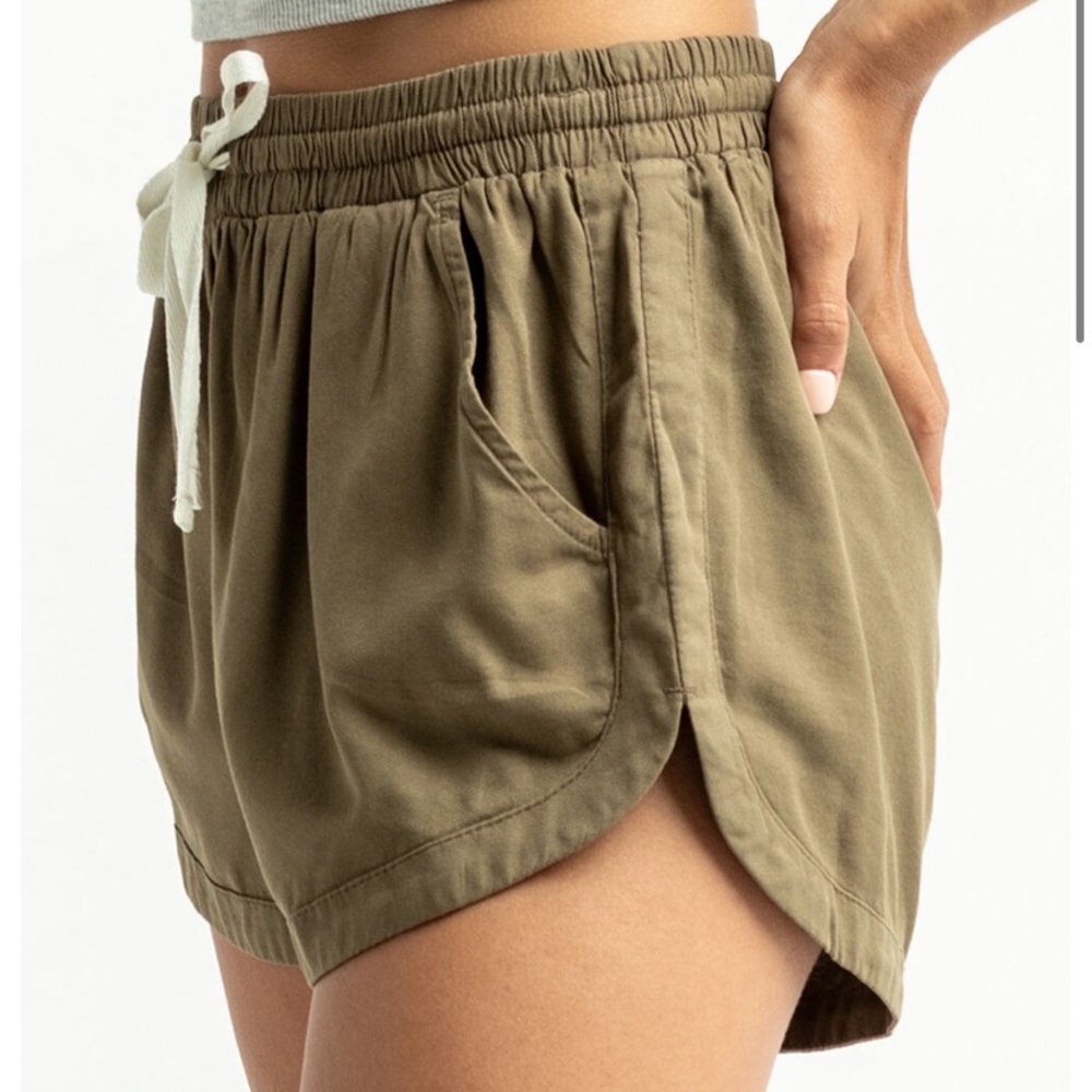 Billabong shorts